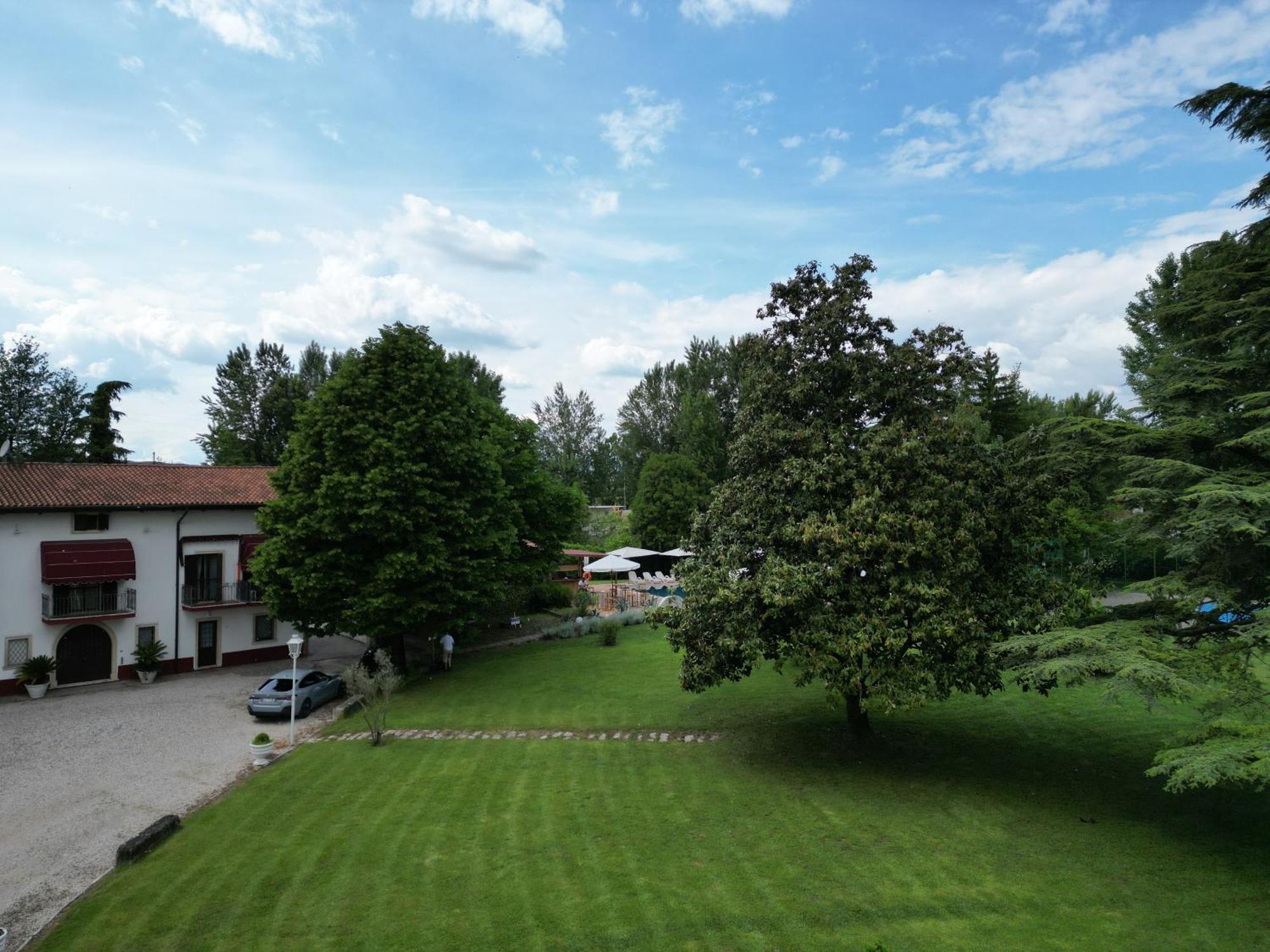Villa Vitti'S - Verona Est San Martino Buon Albergo Luaran gambar
